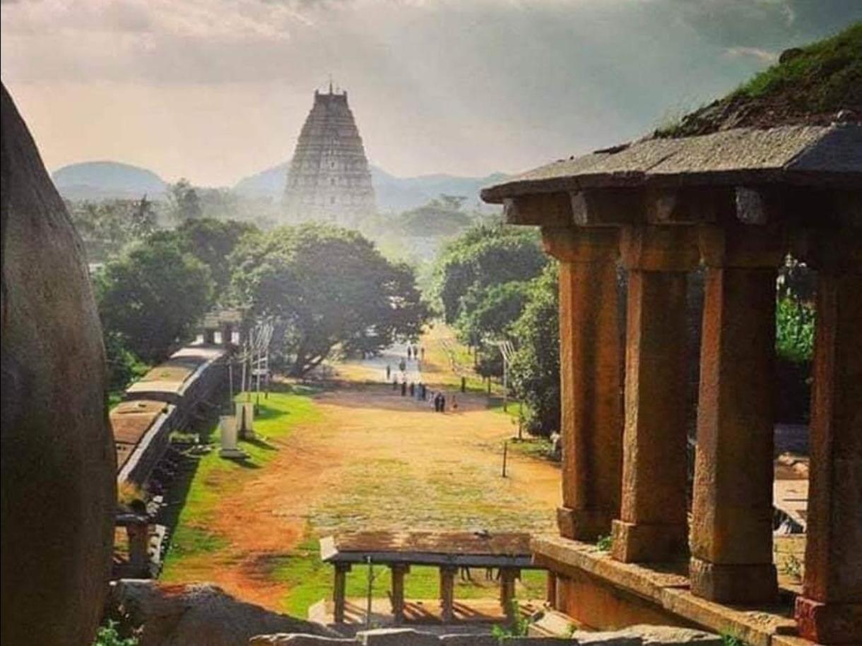 Om Shanti Om Home Stay & Cafe Hampi Dış mekan fotoğraf